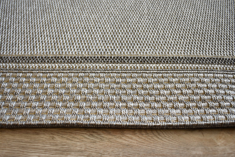 Outdoor Living Sisal Boarder Silver Rug