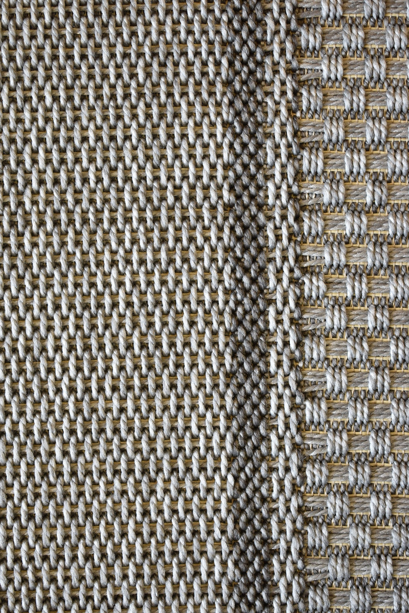 Outdoor Living Sisal Boarder Silver Rug