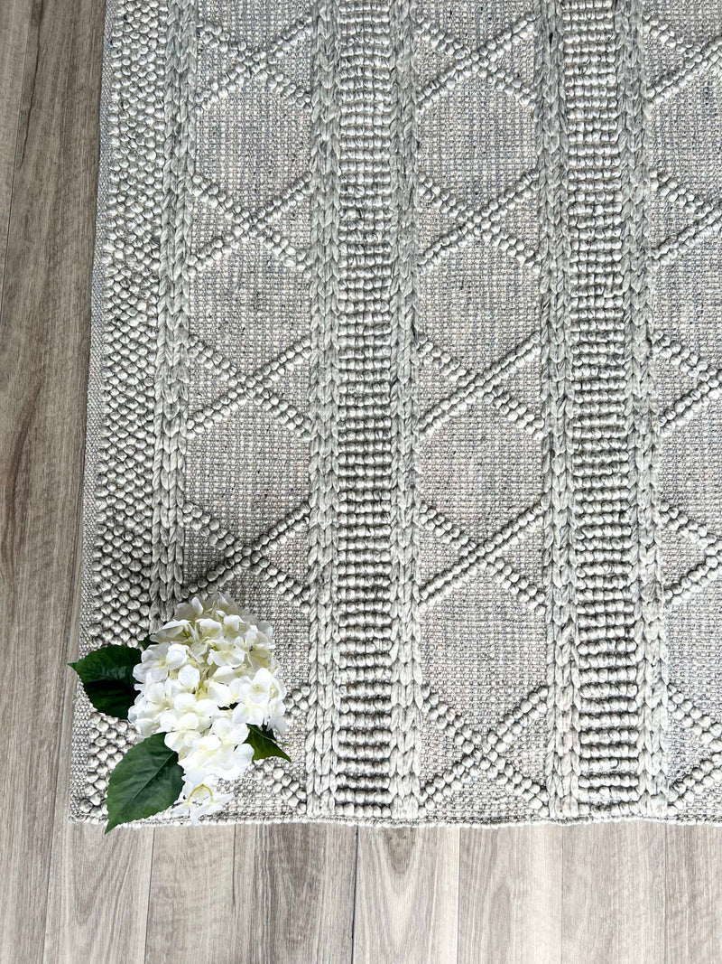 Artistic Guru Spotted Grey Rug