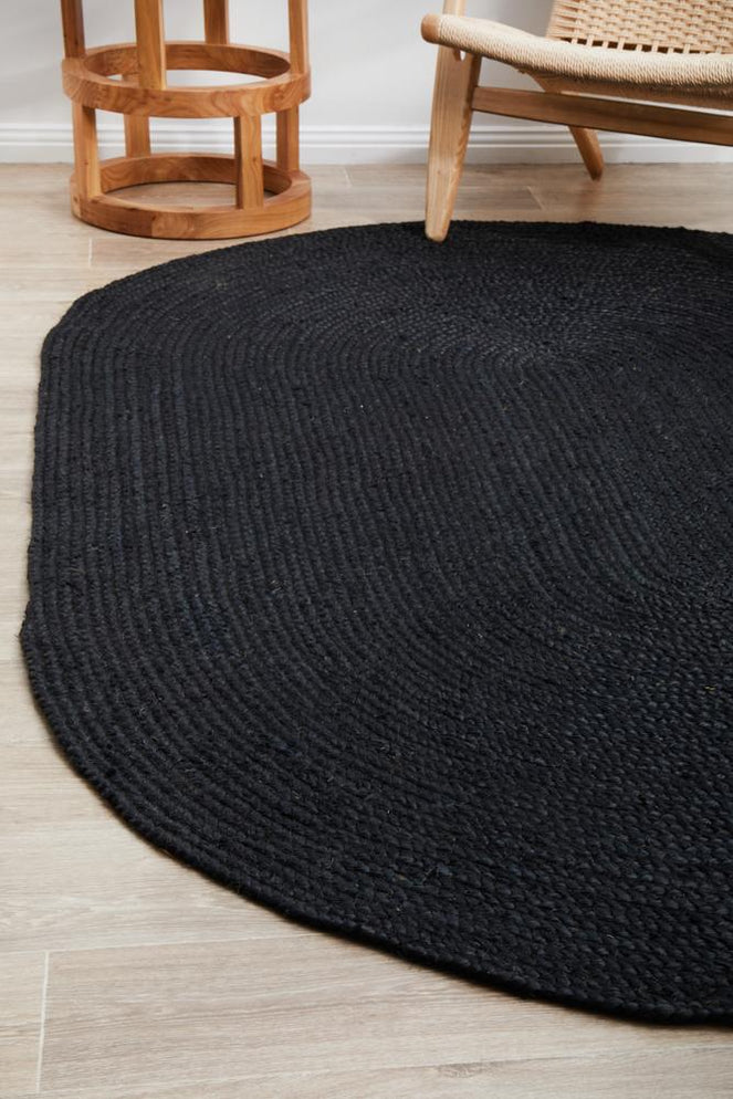 Perky Black Oval Rug — SydneyRugsOnline