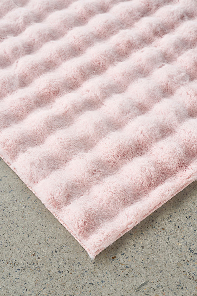Bubble Machine Washable Blush Rug