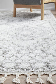 Casualness Moorish White Rug