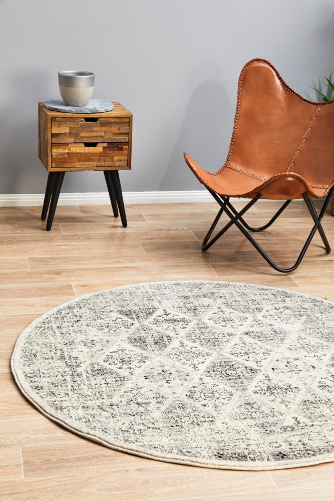 Rhythmic Clear Grey Round Rug