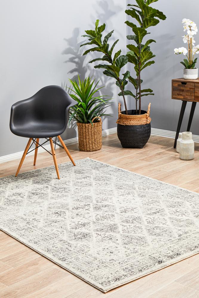 Rhythmic Clear Grey Rug