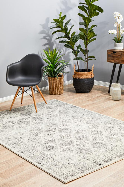 Rhythmic Clear Grey Rug