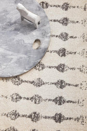 Miter Inozu Silver Round Rug