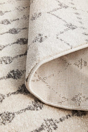 Miter Inozu Silver Round Rug