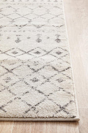 Miter Inozu Silver Runner Rug