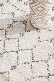 Miter Inozu Silver Runner Rug
