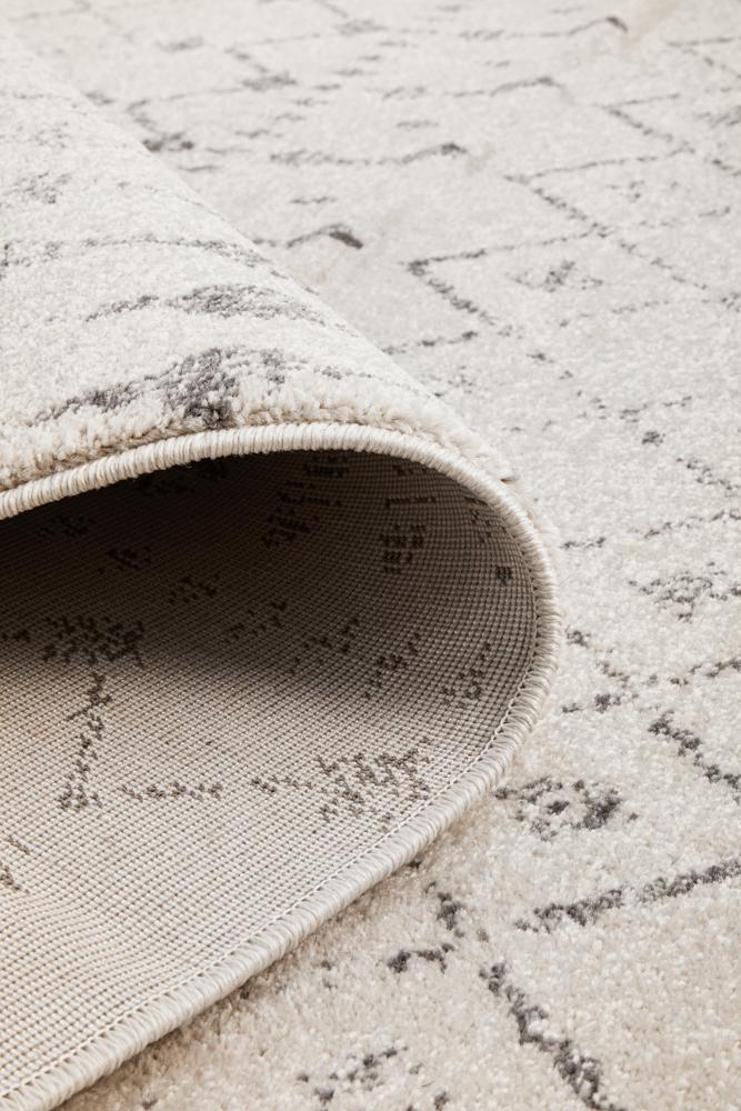 Miter Inozu Silver Rug