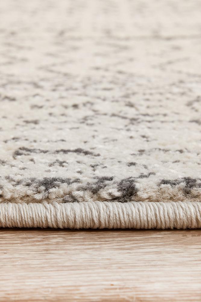 Miter Denize Silver Round Rug