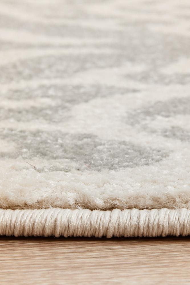 Miter Celsus Silver Rug