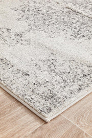 Miter Simena Silver Runner Rug