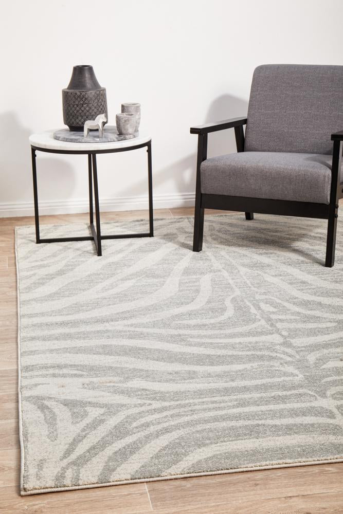 Miter Galata Silver Rug