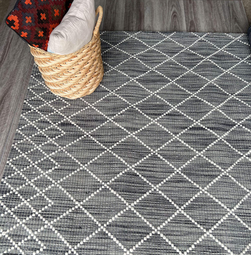 Puzzle Dark Grey Rug