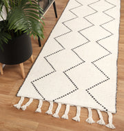 Leilani Diamond Tassel Cream Rug