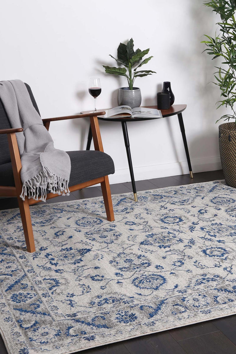 Graceful Cassandra Blue Ivory Rug