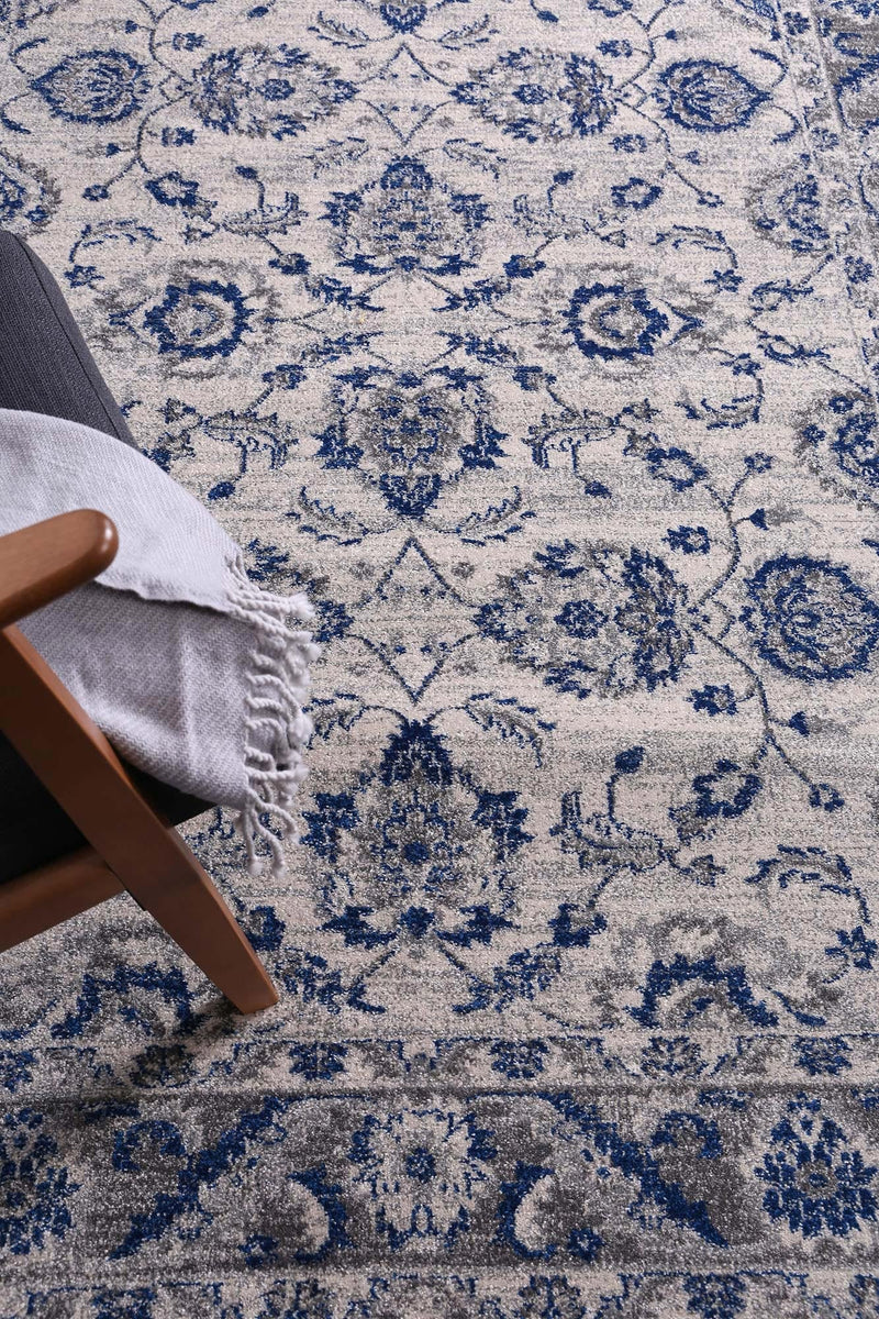 Graceful Cassandra Blue Ivory Rug