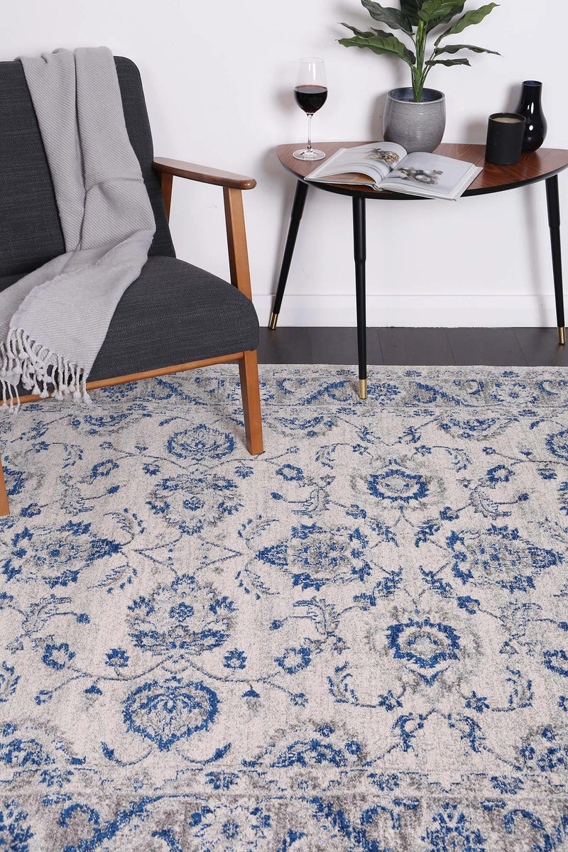 Graceful Cassandra Blue Ivory Rug