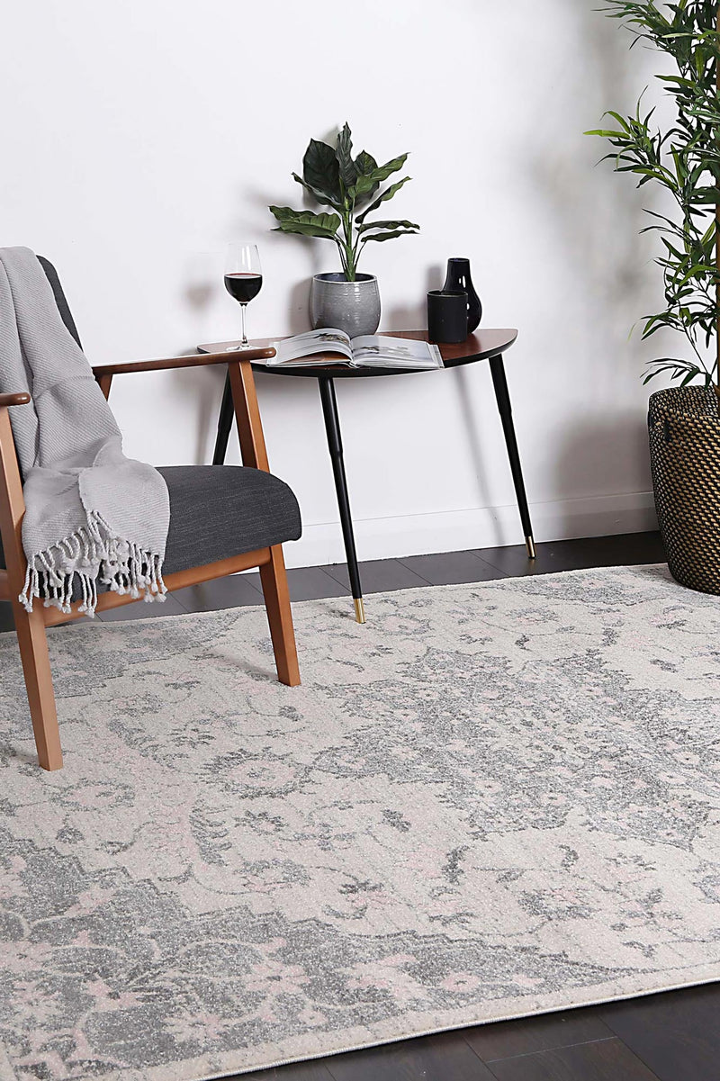 Graceful Madeleine Grey Ivory Rug