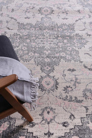 Graceful Madeleine Grey Ivory Rug