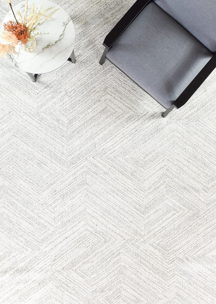 Scandinavian Shaggy Natural Wave Rug