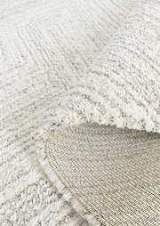 Scandinavian Shaggy Natural Wave Rug