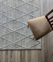 OmbreWool Coast Diamond Spotted Grey Rug