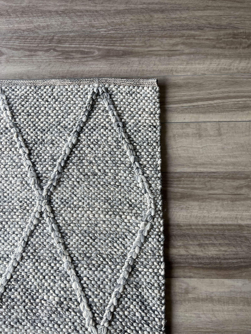 OmbreWool Coast Diamond Spotted Grey Round Rug