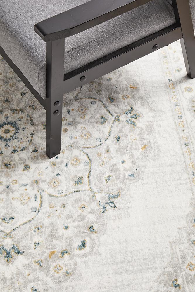 Emotion Toss Green Rug