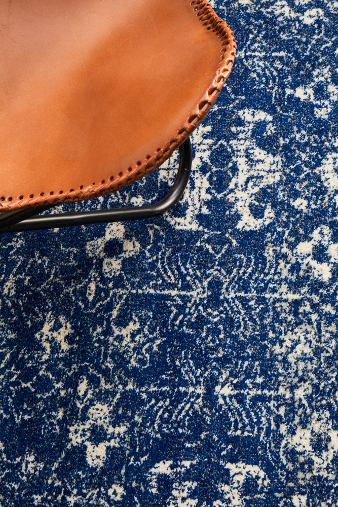 Summon Oasis Navy Transitional Round Rug