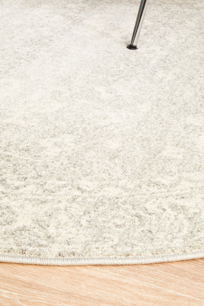 Summon Shine Silver Transitional Round Rug