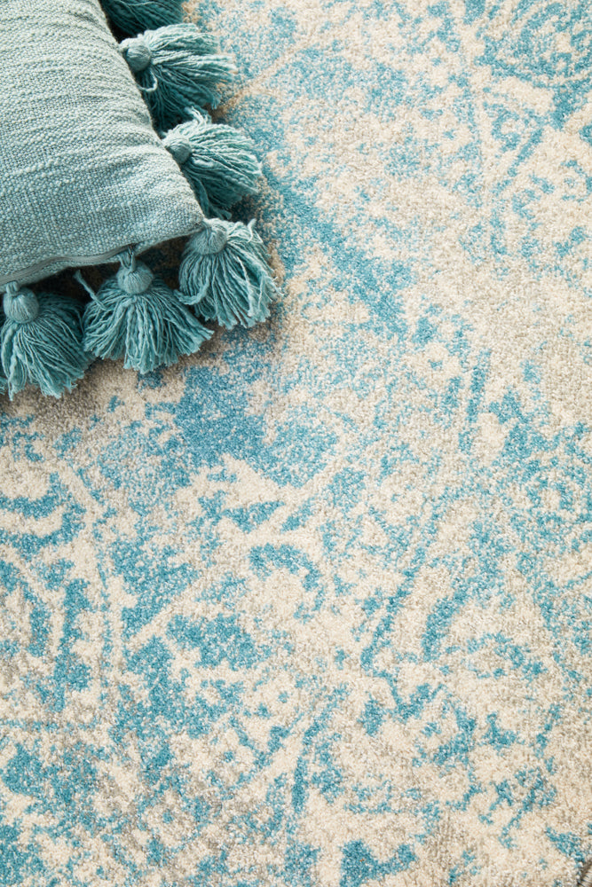 Summon Glacier White Blue Transitional Round Rug