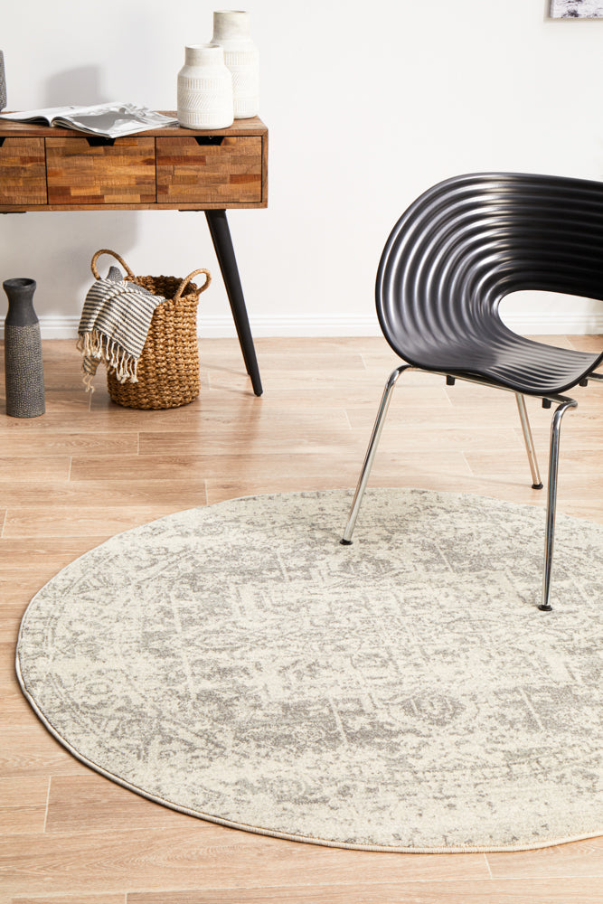 Summon Dream White Silver Transitional Round Rug