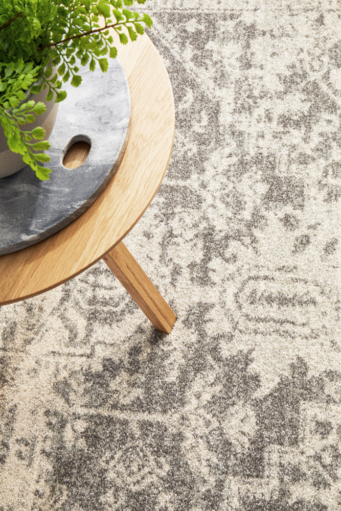 Summon Dream White Silver Transitional Rug