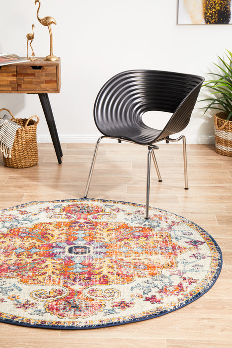 Summon Carnival White Transitional Round Rug