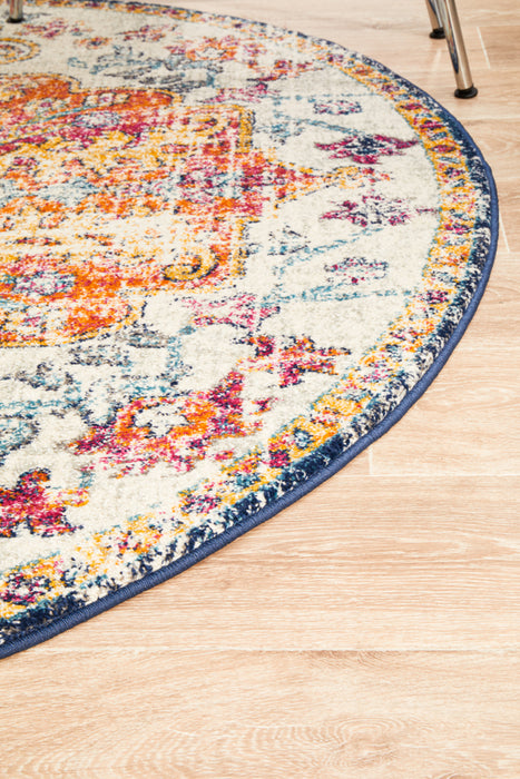 Summon Carnival White Transitional Round Rug