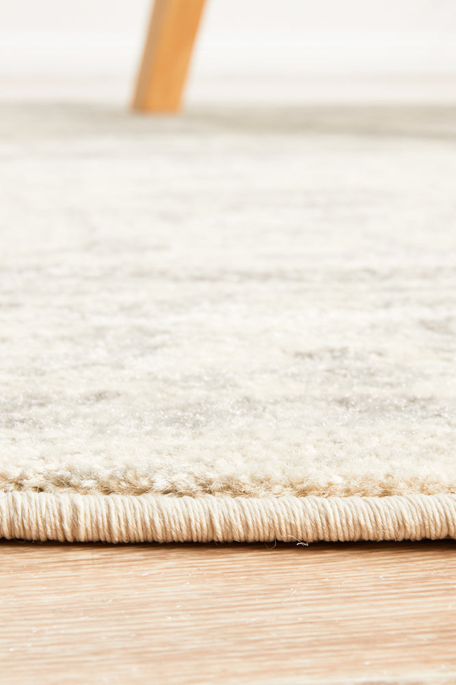 Summon Winter White Transitional Round Rug