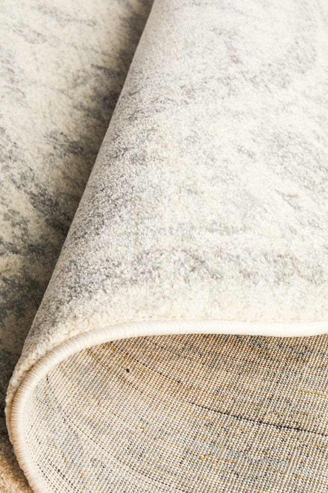 Summon Winter White Transitional Round Rug