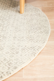Summon Diamond Grey Transitional Round Rug