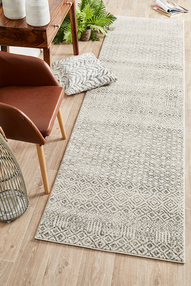 Summon Diamond Grey Transitional Rug