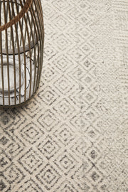 Summon Diamond Grey Transitional Rug