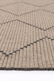 Leilani Diamond Tassel Ash Rug