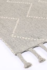 Leilani Diamond Tassel Grey Rug