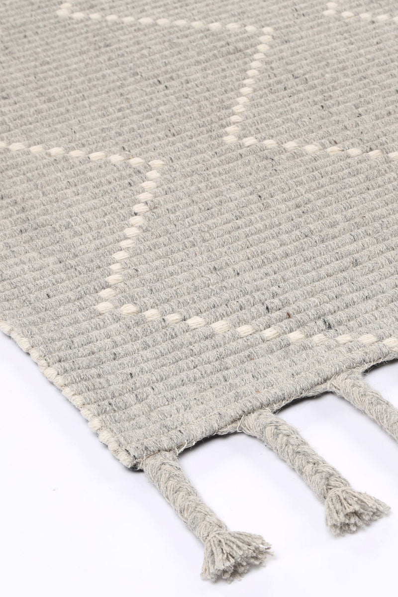 Leilani Diamond Tassel Grey Rug