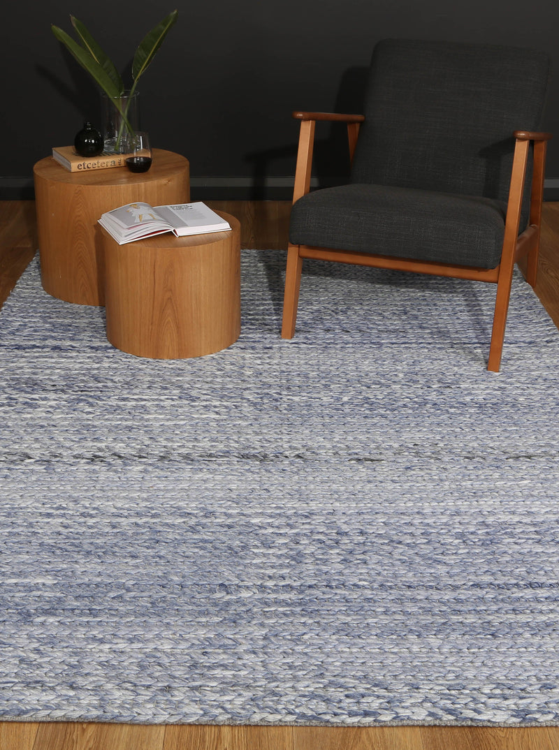 Zayna Cue Wool Blend Blue Rug