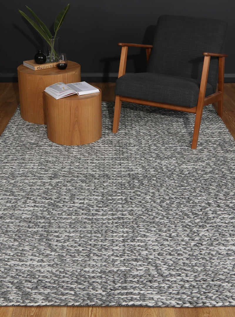 Zayna Cue Wool Blend Charcoal Rug