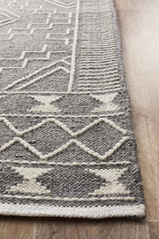 George EightOTwo Grey Rug