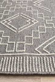 George EightOTwo Grey Rug