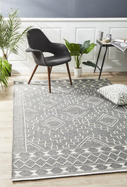 George EightOTwo Grey Rug